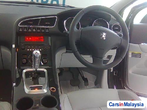 Peugeot 3008 Semi-Automatic - image 4