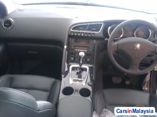 Peugeot 3008 Semi-Automatic - image 5