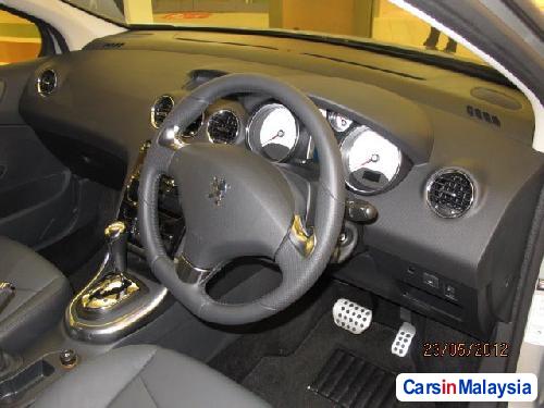 Peugeot 408 Semi-Automatic - image 5