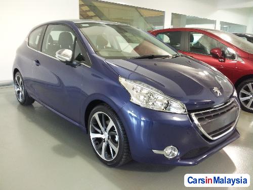 Peugeot 208 Semi-Automatic - image 5