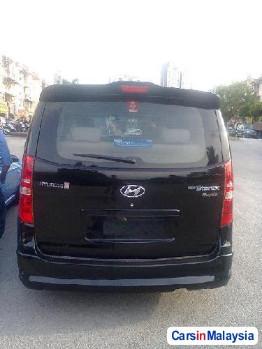 Hyundai Starex Automatic 2011