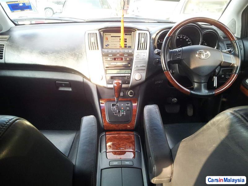 Toyota Harrier Automatic 2008 - image 2