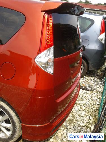Perodua Alza - image 6