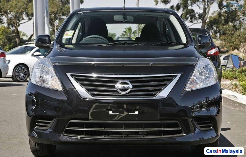 Nissan Almera Automatic - image 2