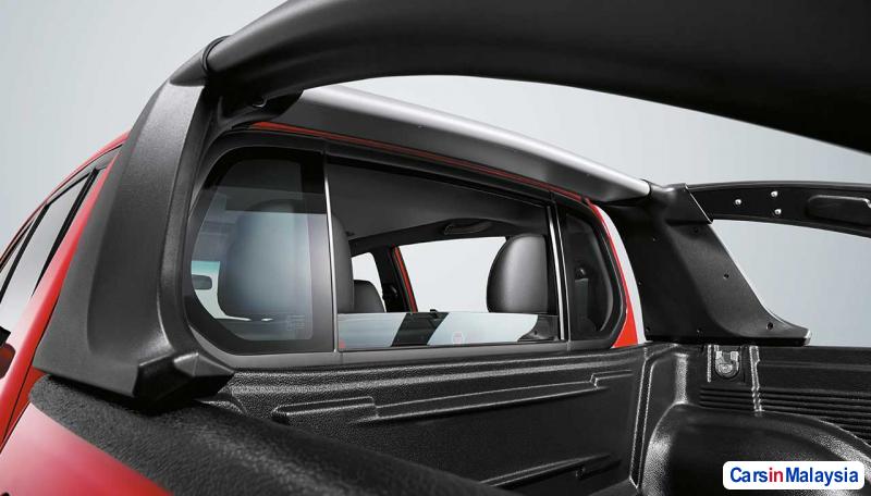 Mitsubishi Triton Automatic 2016 - image 4