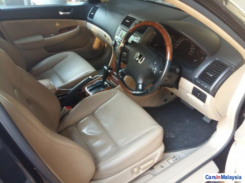 Honda Accord Automatic 2006 - image 3