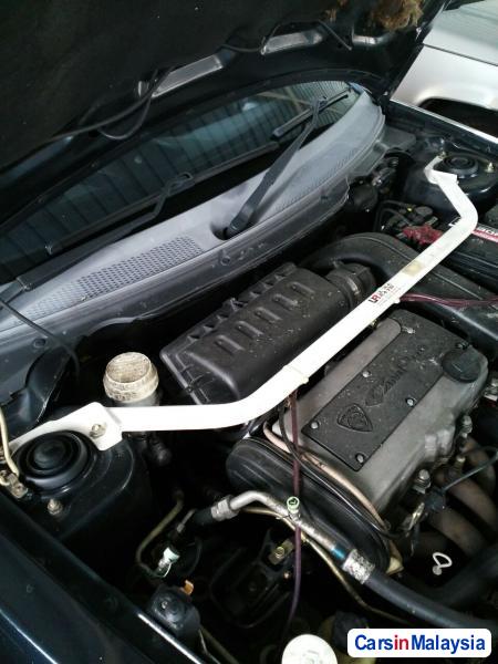 Proton Satria - image 2