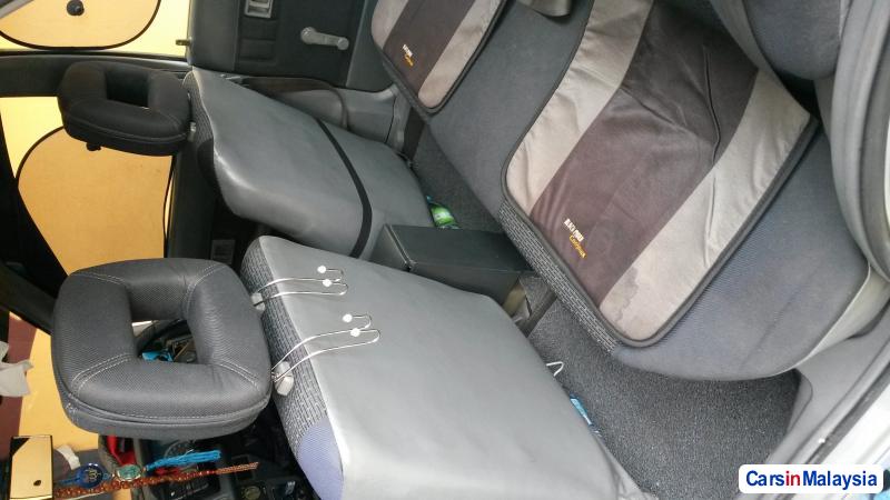 Proton Iswara - image 11