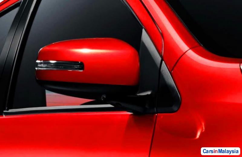 Mitsubishi Mirage - image 7