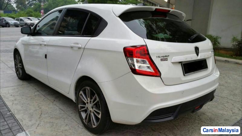 Proton Suprima S Automatic 2013 - image 2