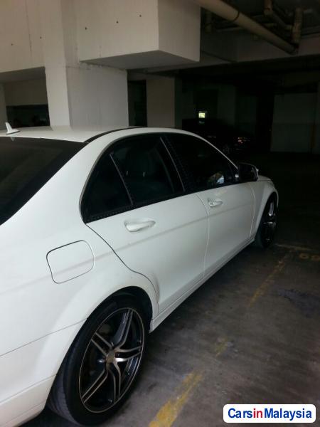 Mercedes Benz C-Class Automatic 2007 - image 2