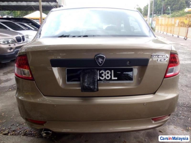Proton Saga Automatic 2014 - image 5