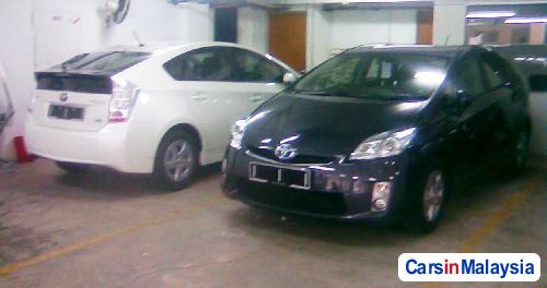 Toyota Prius Automatic - image 6