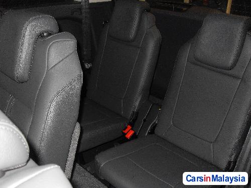 Peugeot 5008 Automatic - image 5