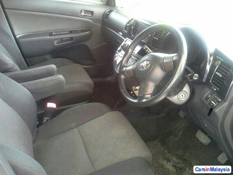 Toyota Wish Automatic 2005 in Kuala Lumpur
