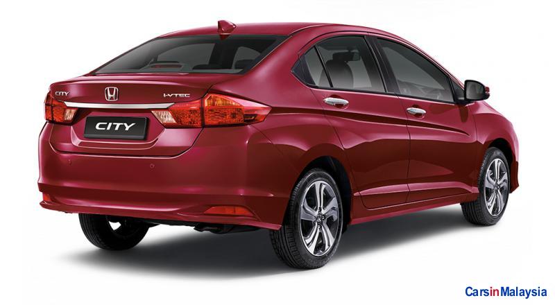 Honda City Automatic - image 5
