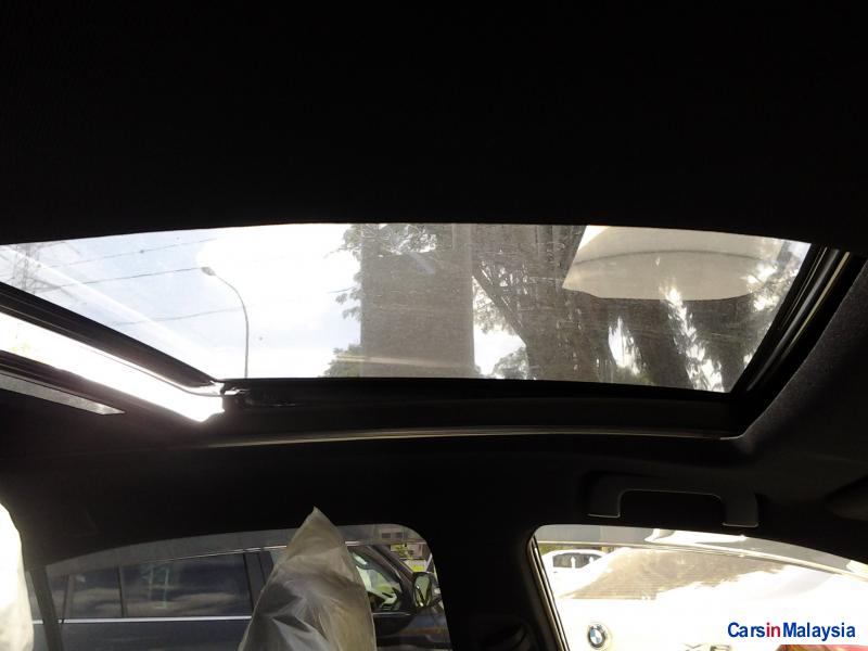 Picture of Toyota Harrier Semi-Automatic in Malaysia