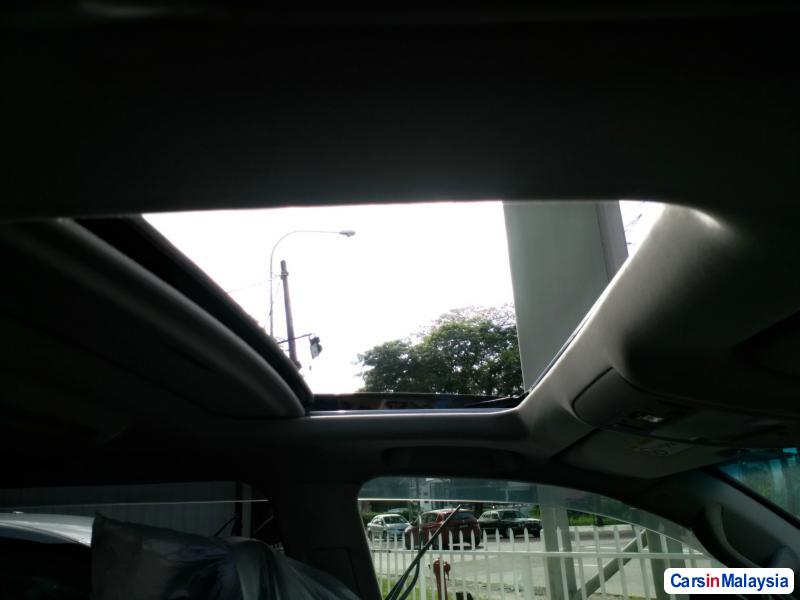 Toyota Land Cruiser Semi-Automatic - image 6