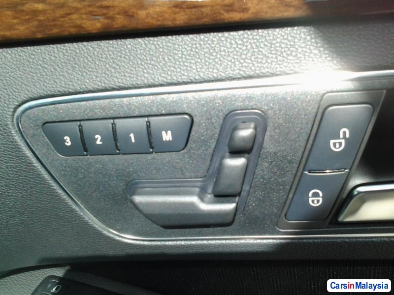 Mercedes Benz E250 Semi-Automatic - image 6