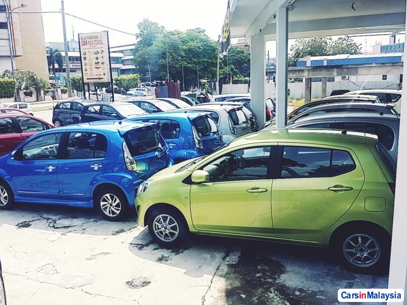 Picture of Perodua Alza Automatic in Malaysia