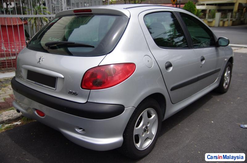 Peugeot 206 Manual 2006 - image 2