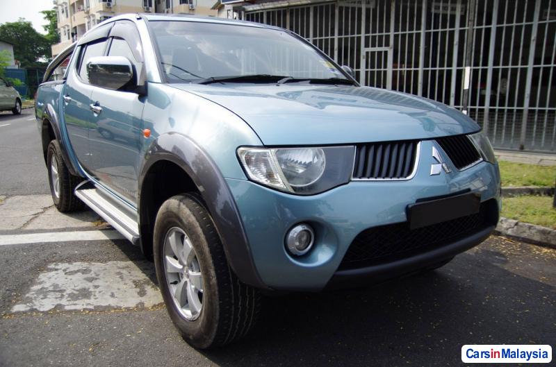 Mitsubishi Triton Automatic 2008