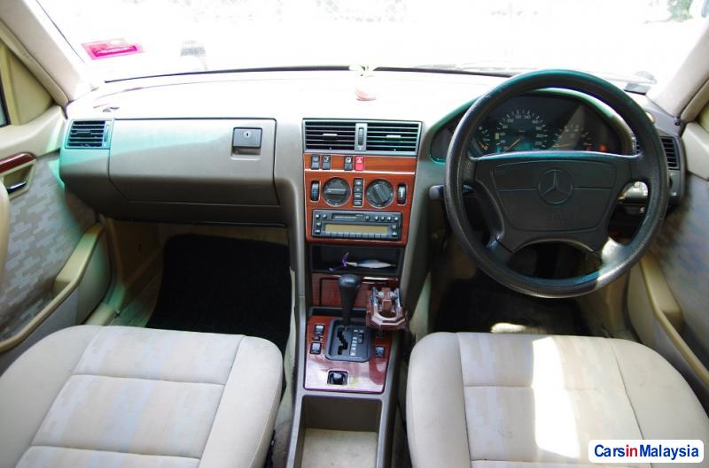 Mercedes Benz C-Class Automatic 1994 in Malaysia