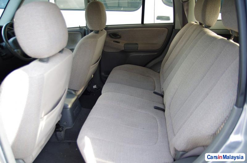 Suzuki Vitara Manual 1999 - image 6