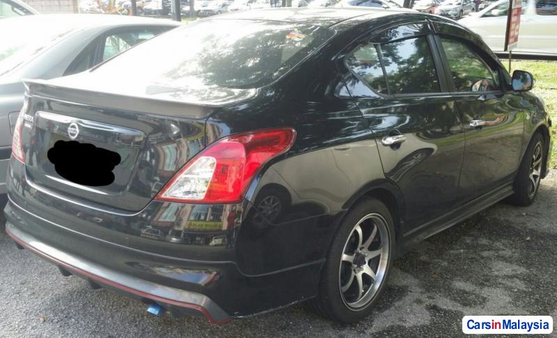 Nissan Almera - image 2