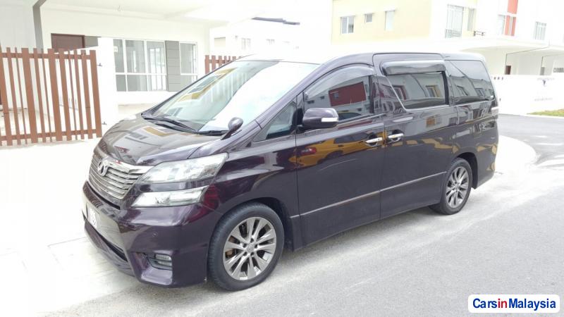 Toyota Vellfire Automatic 2009