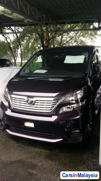 Picture of Toyota Vellfire Automatic 2011