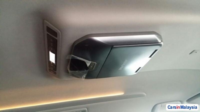 Toyota Vellfire Automatic 2011 in Kuala Lumpur