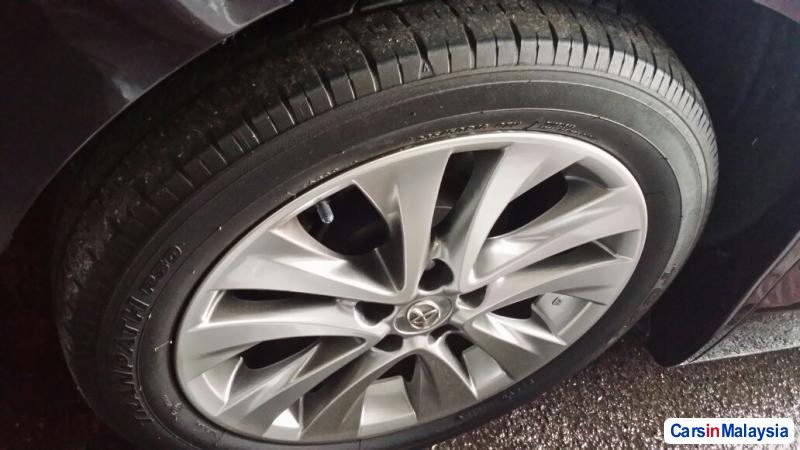 Toyota Vellfire Automatic 2011 in Kuala Lumpur - image