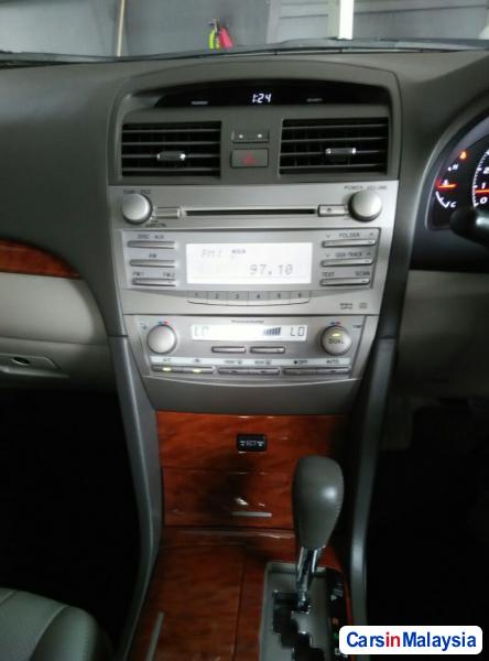 Toyota Camry Automatic 2010 - image 10