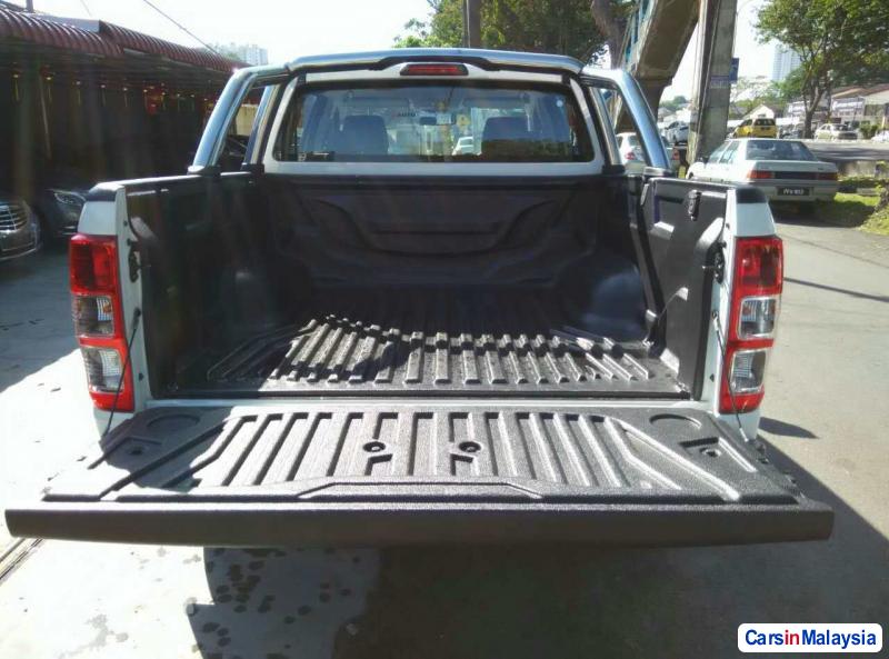 Ford Ranger Automatic 2013 - image 11