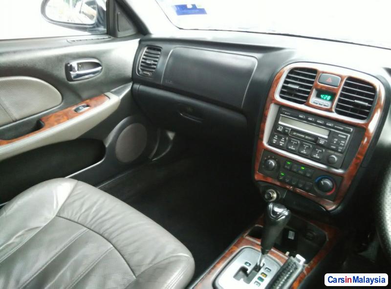 Hyundai Sonata 2005 - image 11
