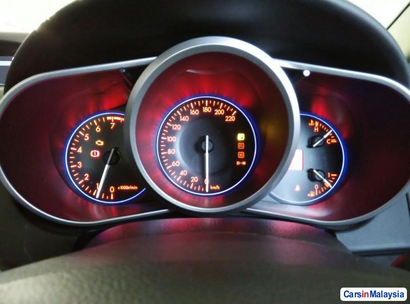 Mazda CX-7 Automatic 2010 - image 11