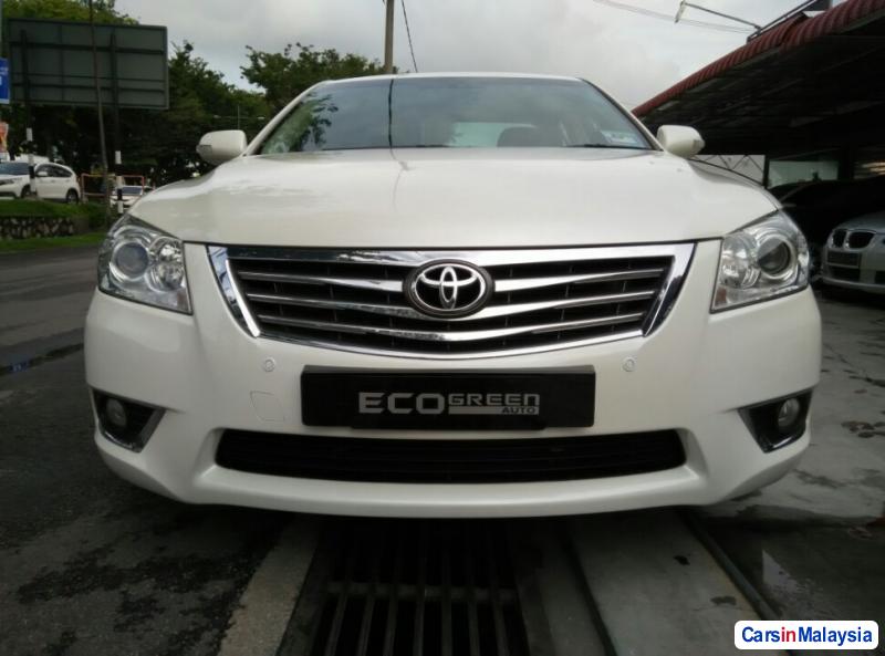 Toyota Camry Automatic 2011 - image 2