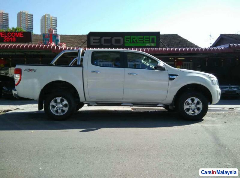 Ford Ranger Automatic 2013 - image 3