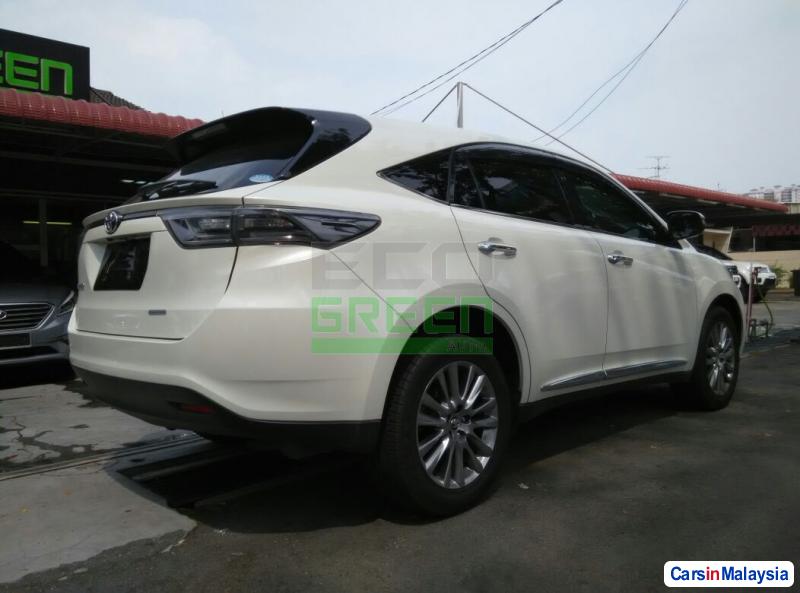 Toyota Harrier Automatic 2014 in Penang