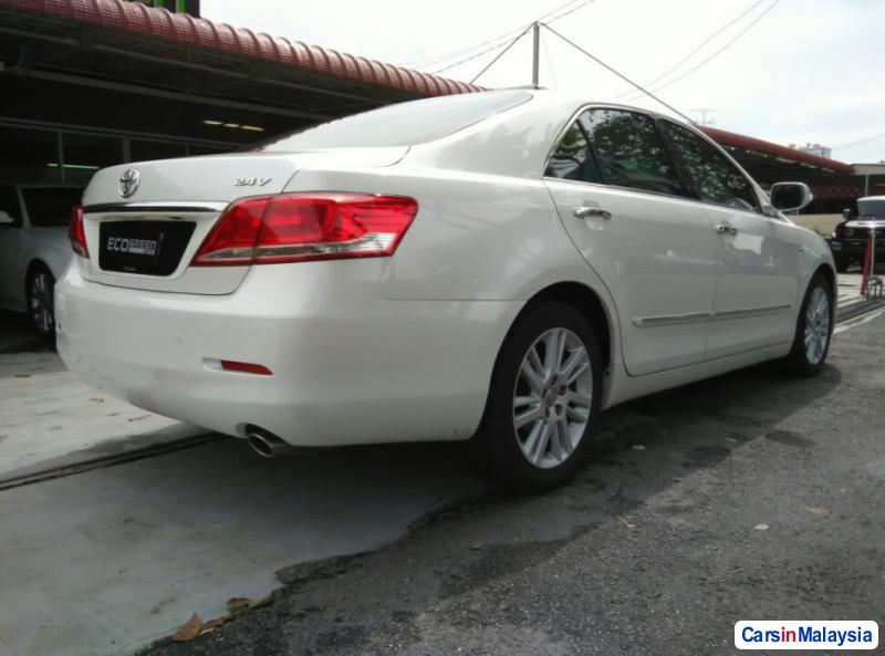 Toyota Camry Automatic 2011 - image 4