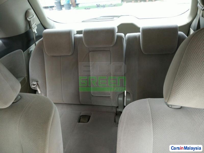 Toyota Estima Automatic 2008 - image 4
