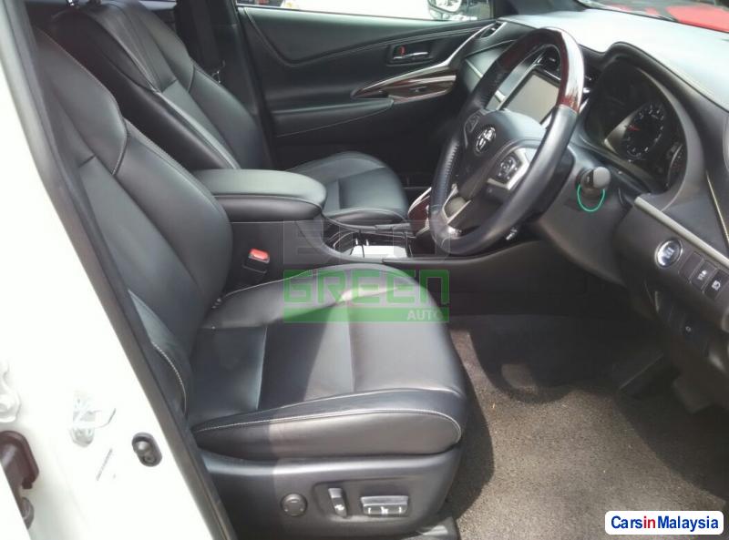 Picture of Toyota Harrier Automatic 2014 in Penang