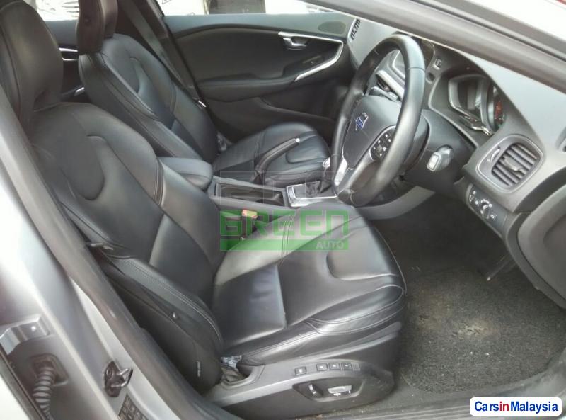 Picture of Volvo V40 Automatic 2013 in Malaysia
