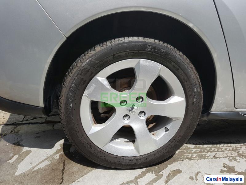 Picture of Peugeot 3008 Automatic 2012 in Malaysia