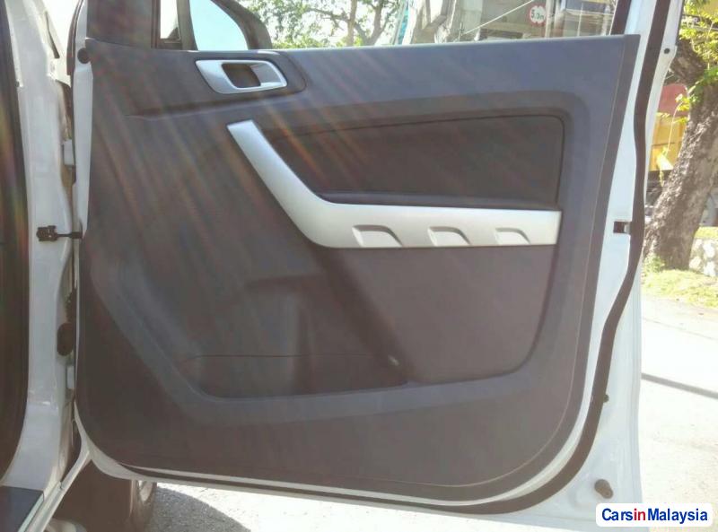 Ford Ranger Automatic 2013 - image 7