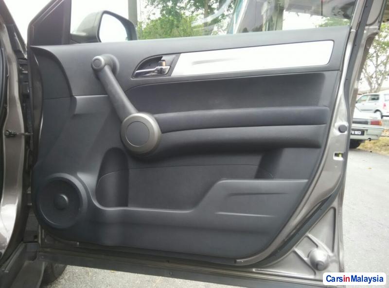 Honda CR-V Automatic 2010 in Penang - image