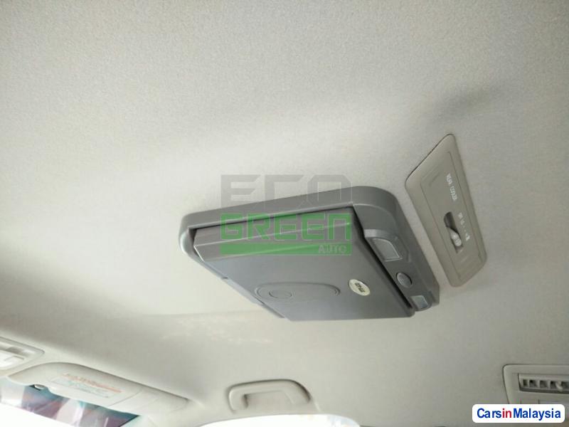 Toyota Estima Automatic 2008 - image 8