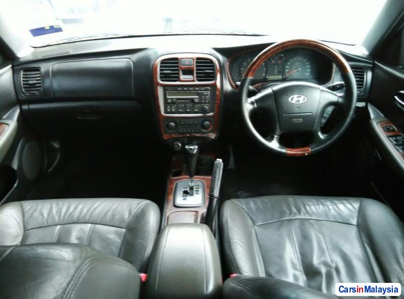 Hyundai Sonata 2005 - image 9