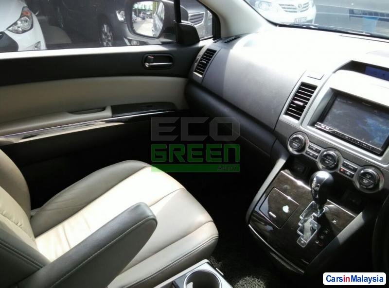Mazda 8 Automatic 2011 - image 9